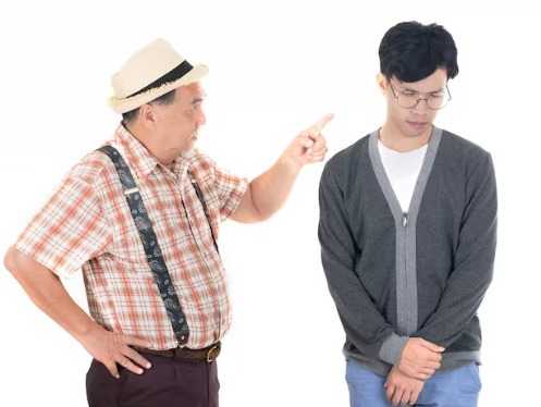 Sudah Berlaku! Maki Teman dengan Nama Hewan Bisa Dipidana Loh